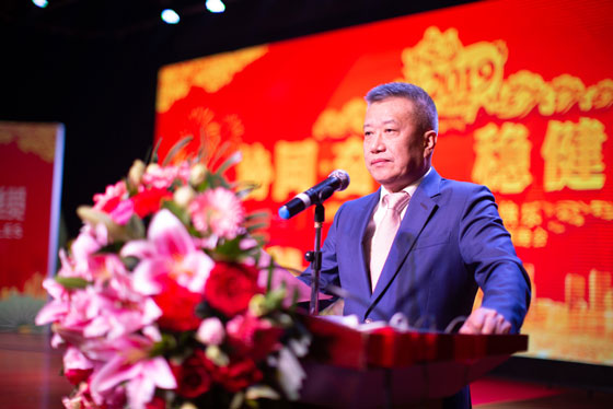 东莞“优秀中国特色社会主义事业建设者”，，，，，亚洲必赢董事长吴惠明上榜！