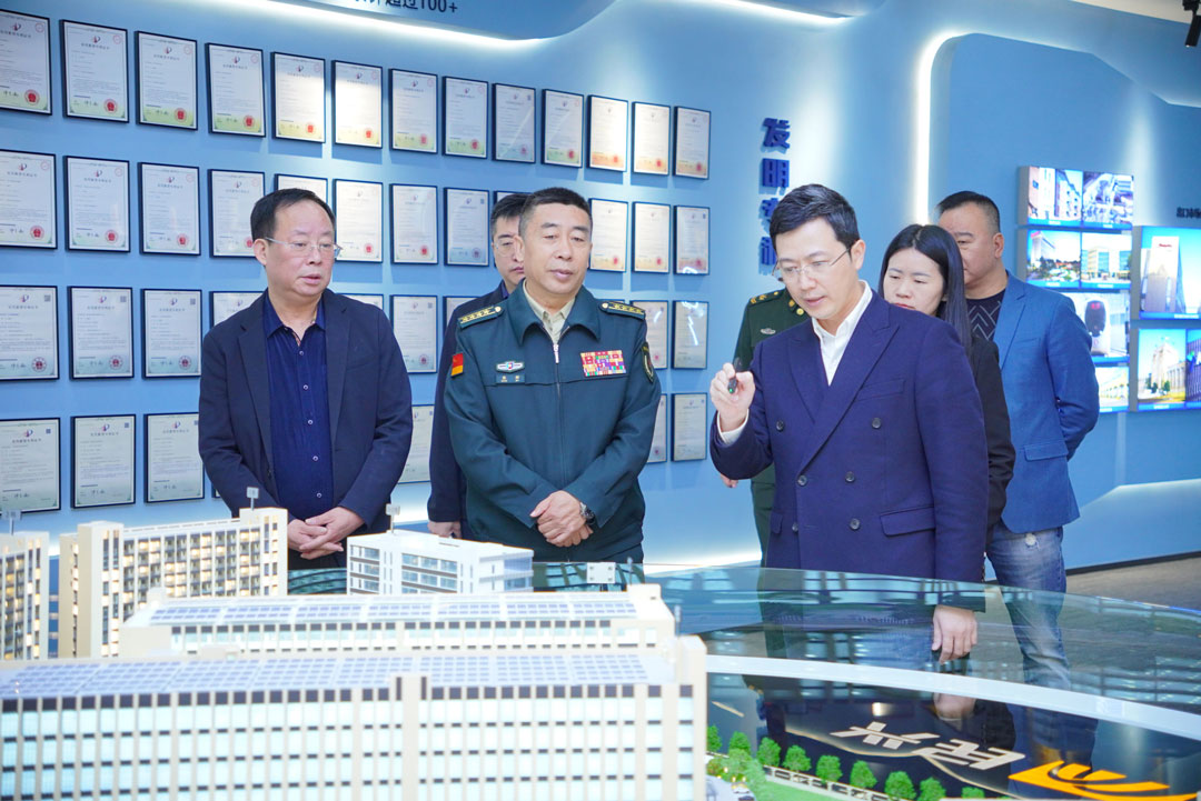 东莞市委常委张彬一行莅临亚洲必赢走访调研，，，，，问需问计助企业发展
